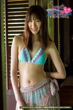 震惊女子眼里不断出石头大如玉米